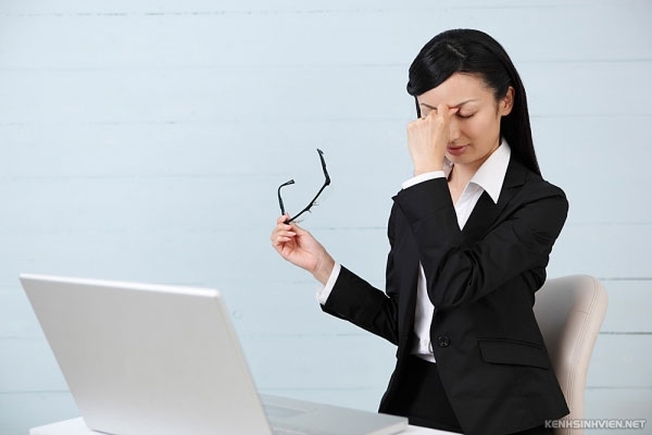 Bí quyết bảo vệ mắt cho dân văn phòng